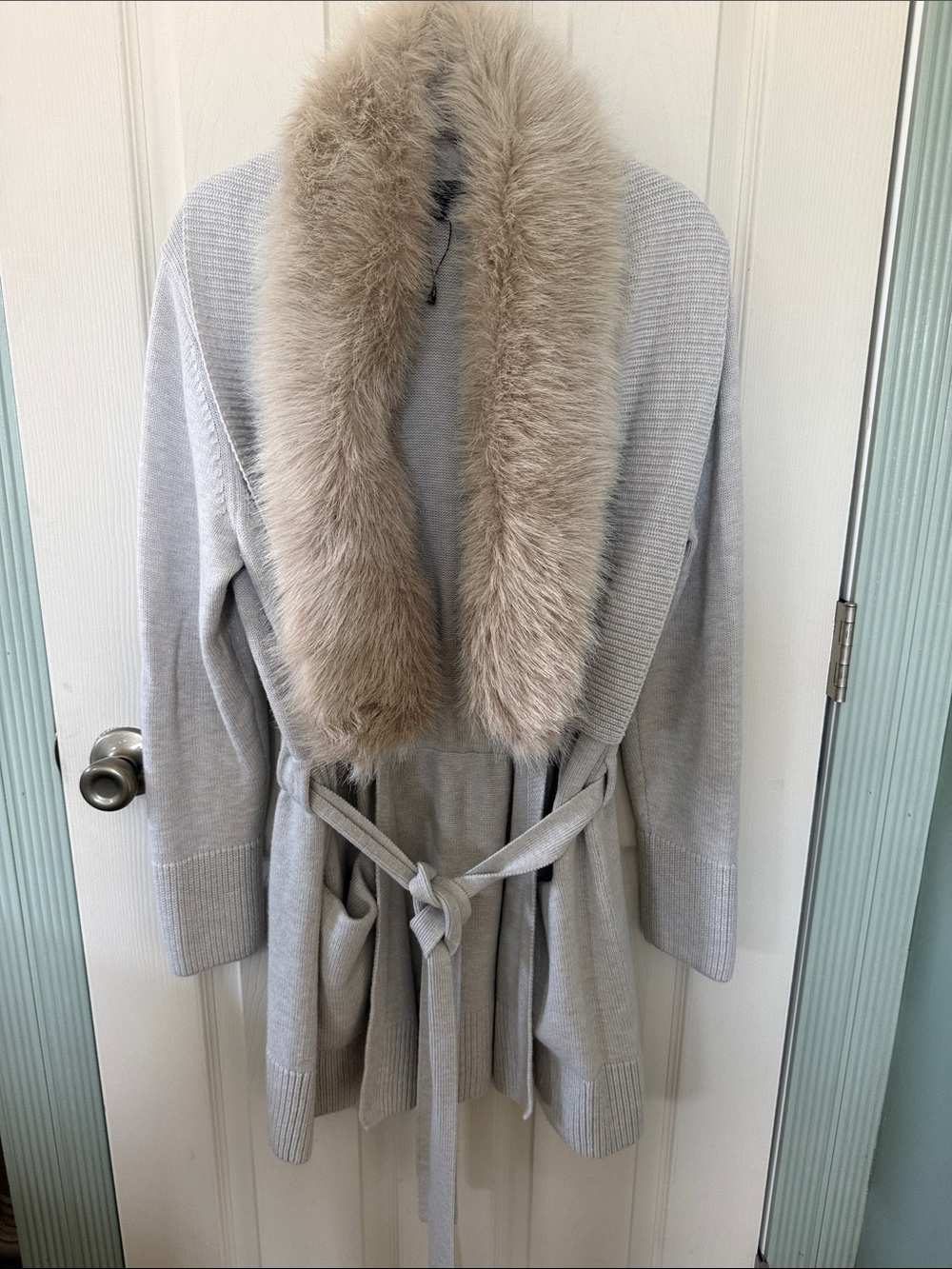 Banana Republic Light Gray Merino Wool blend cardigan sweater w/Taupe Faux-Fur